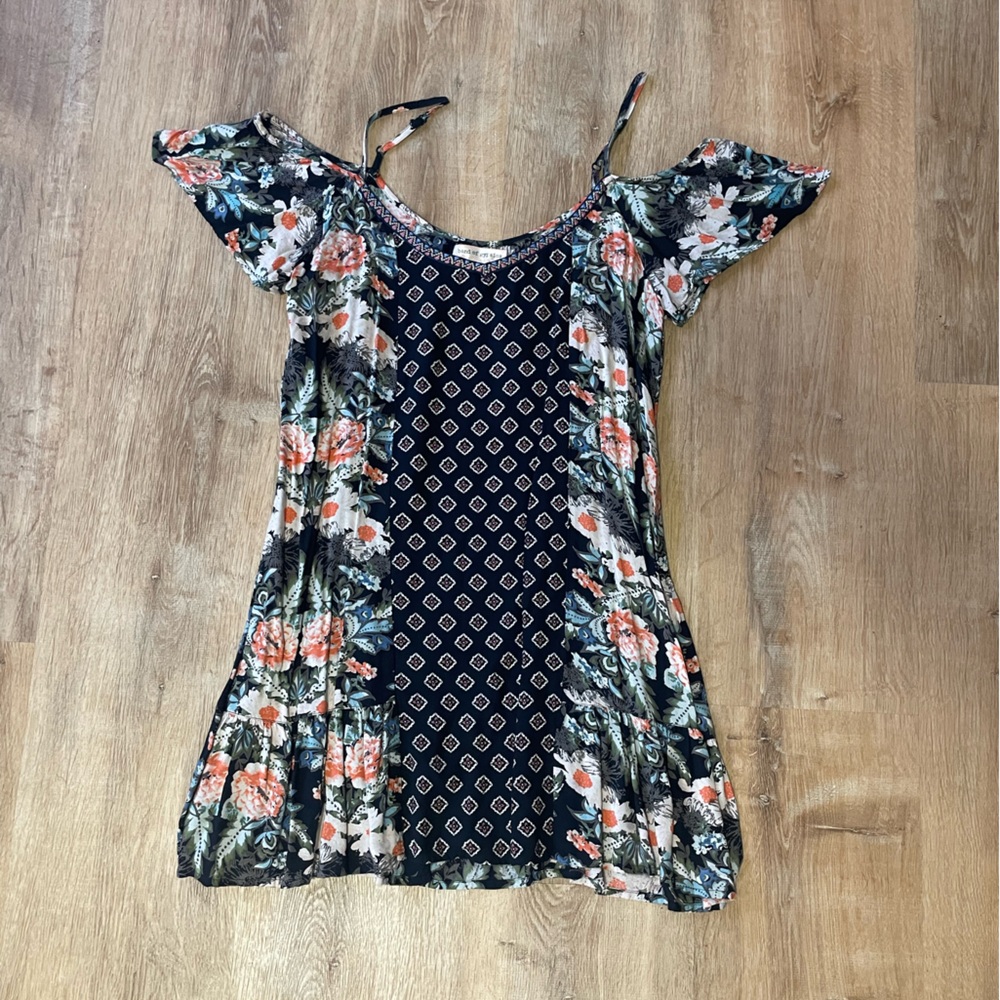 Band of Gypsies Floral Off-Shoulder Women's Dress